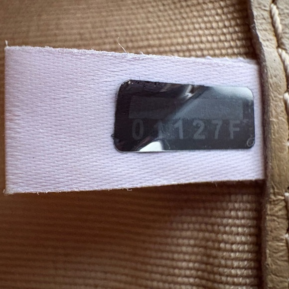 Jimmy Choo Wallet - Picture 13 of 13